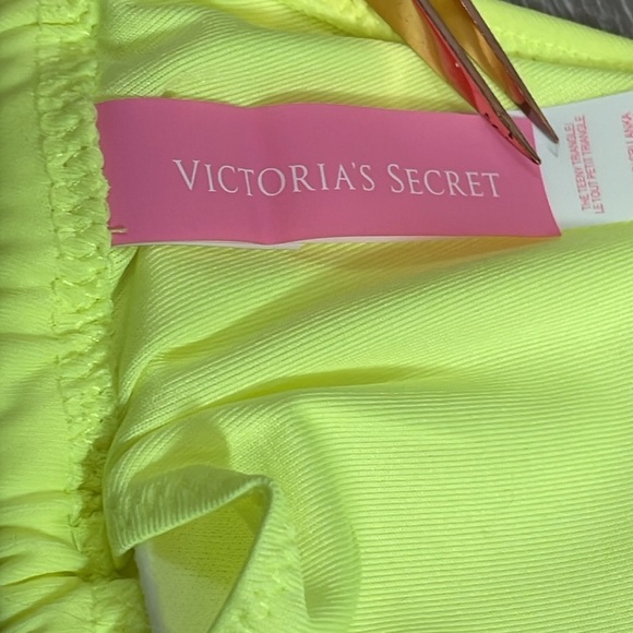 NWOT Victoria’s Secret Bikini Strappy Cheeky Triangle Top Neon Graffiti Yellow M - Picture 13 of 16